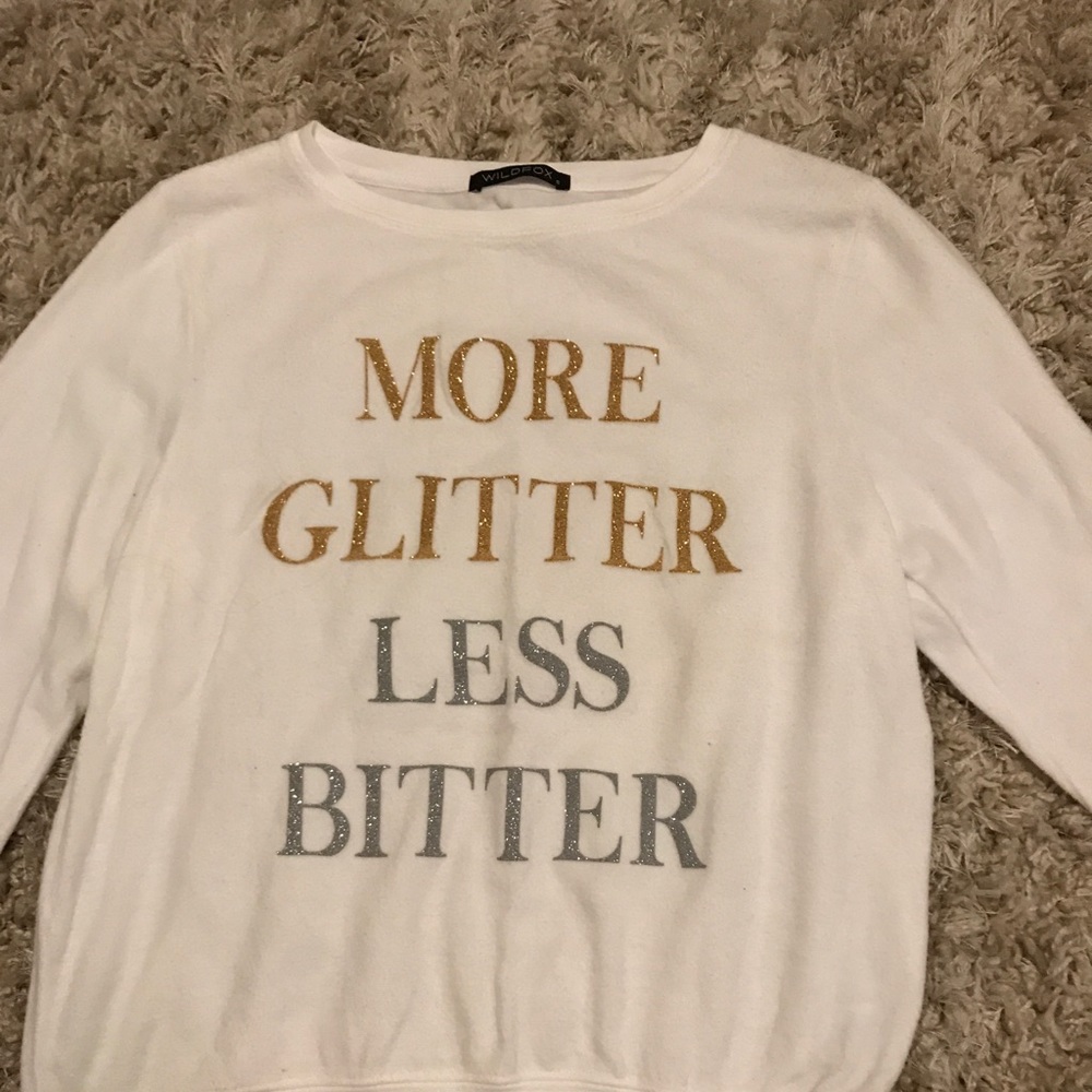 Wild fox white sweatshirt long sleeve.